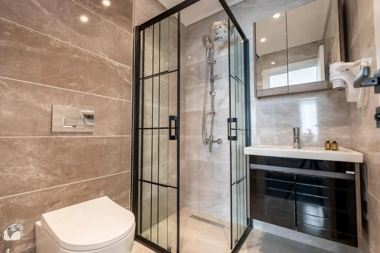 Hub Suite Istanbul 3*,